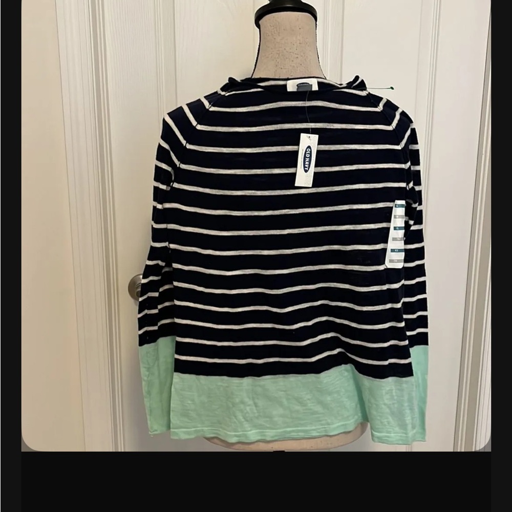 NWT old navy XS light sweater shirt stretchy 1464